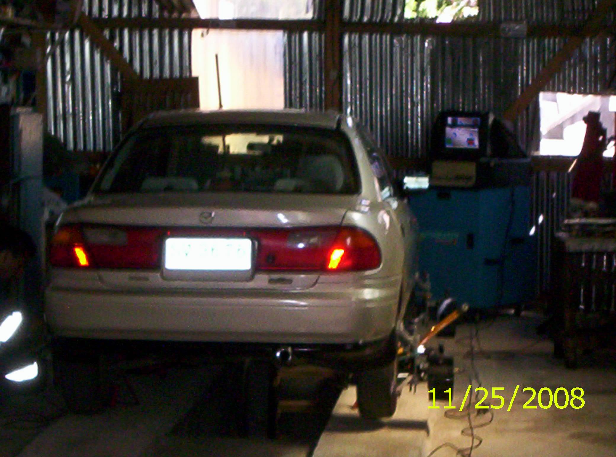 Taller automotriz en sus primeros años